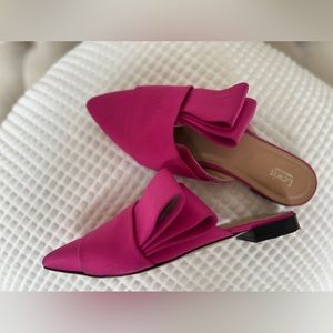 Lewit Mules Pink size 6